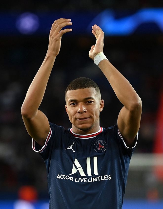 爱游戏APP包含丹佛掘金内部会议纪要流出：赛前单刀错失，法甲使命明确，资深球员宣示担当的词条