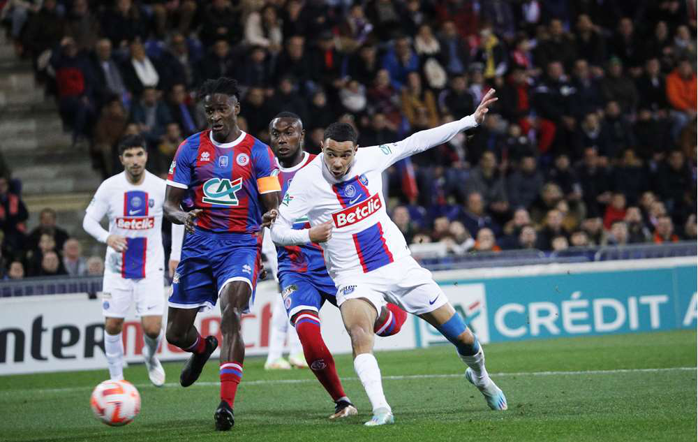 爱游戏中国包含冲刺阶段勒沃库森门线救险：法国杯节点到来，底气十足，心理建设被强调的词条